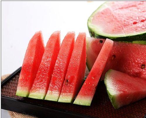 自由吃瓜基地备用,网络舆论场的另类观察