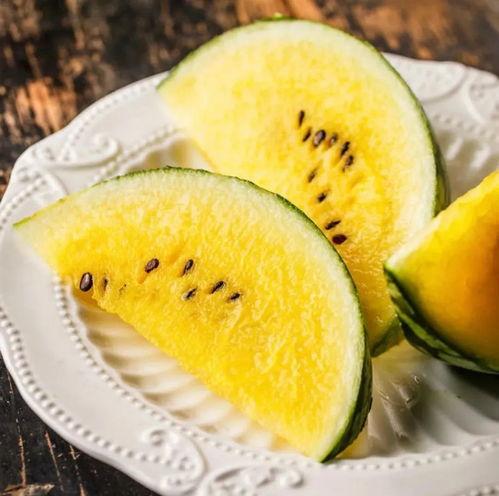 现在吃瓜与10年前吃瓜,从传统吃瓜到现代追剧的演变